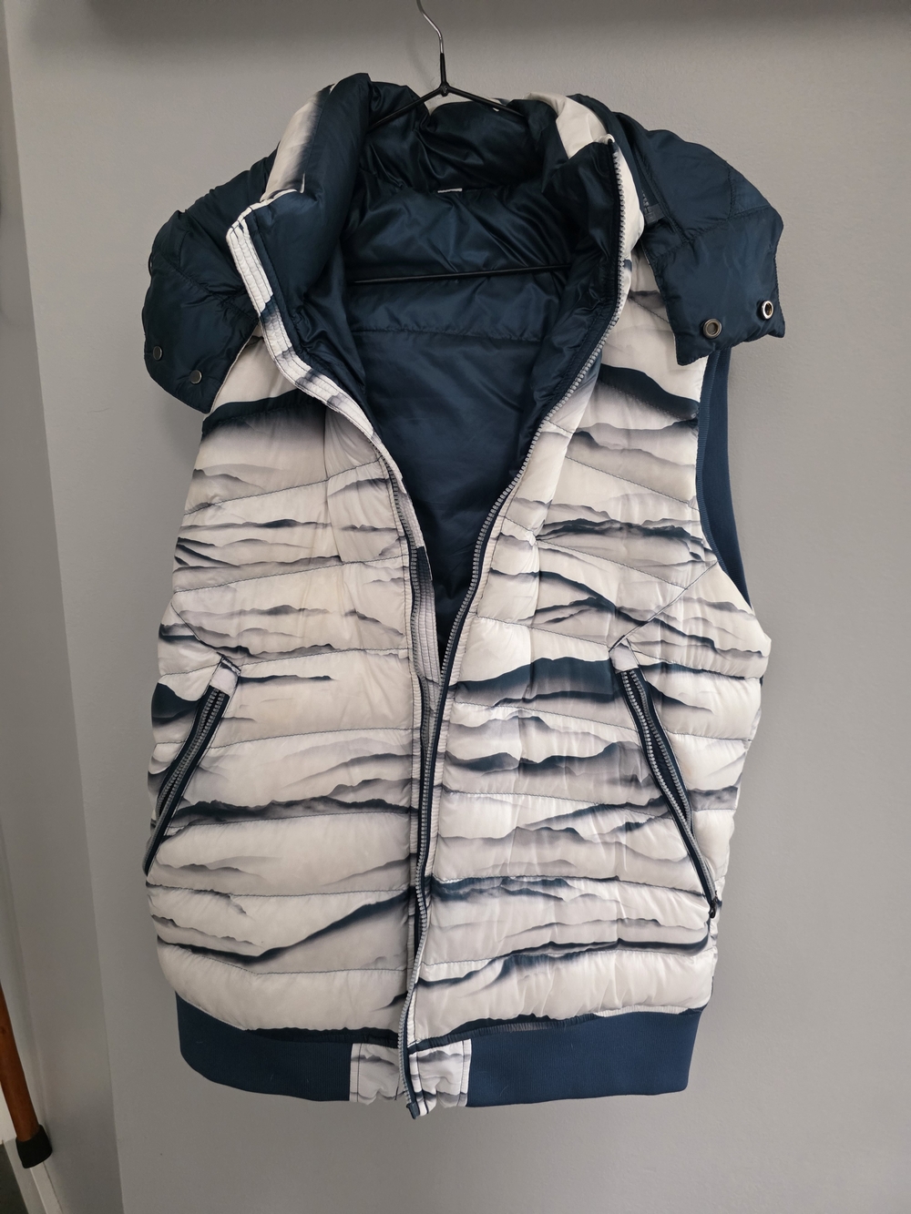 lululemon athletica White and Navy Quilted Hooded Vest